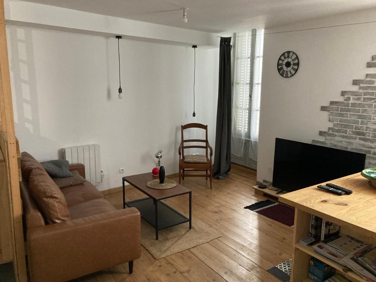 Au Coeur D'une Thermale Apartment Jonzac
